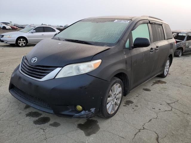 TOYOTA SIENNA LE 2012 مع رقم تعريف المركبة 5TDKK3DC7CS189028 - صورة من المزاد