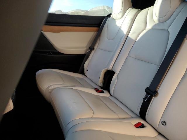 Photo 11 from auction – 2021 TESLA MODEL X with VIN 5YJXCAE2XMF308709