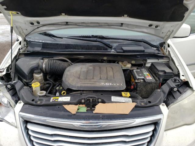 Photo 12 from auction – 2013 CHRYSLER TOWN & COU with VIN 2C4RC1BG7DR690436