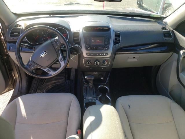 Photo 8 from auction – 2015 KIA SORENTO LX with VIN 5XYKTDA66FG656376