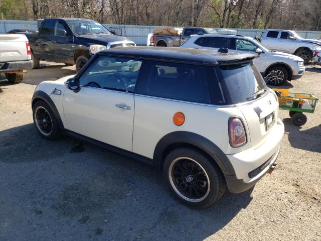 Photo 2 from auction – 2010 MINI COOPER S with VIN WMWMF7C57ATX42652