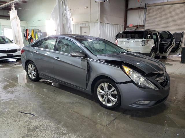 Photo 4 from auction – 2013 HYUNDAI SONATA SE with VIN 5NPEC4AC5DH696456