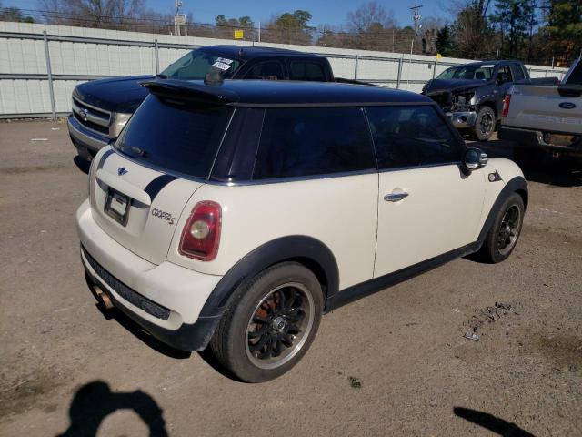 Photo 3 from auction – 2010 MINI COOPER S with VIN WMWMF7C57ATX42652