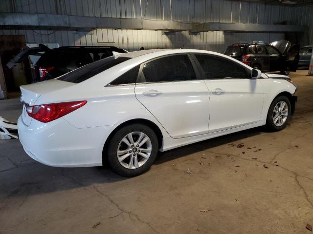Photo 3 from auction – 2013 HYUNDAI SONATA GLS with VIN 5NPEB4AC9DH734239
