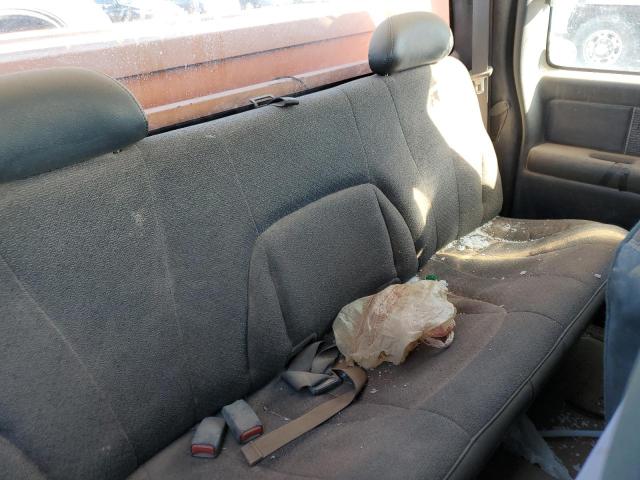 Photo 10 from auction – 2001 CHEVROLET SILVERADO with VIN 1GCHC29U41E344303