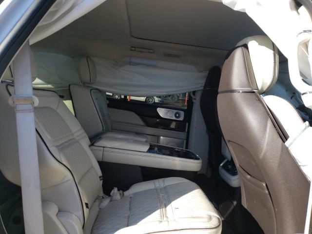 Photo 11 from auction – 2018 LINCOLN NAVIGATOR with VIN 5LMJJ2TT0JEL10701