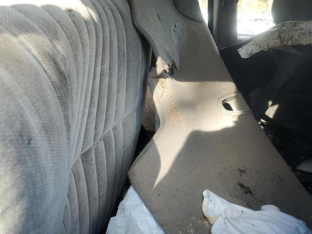 Photo 10 from auction – 2001 CHEVROLET LUMINA with VIN 2G1WL52J211186823