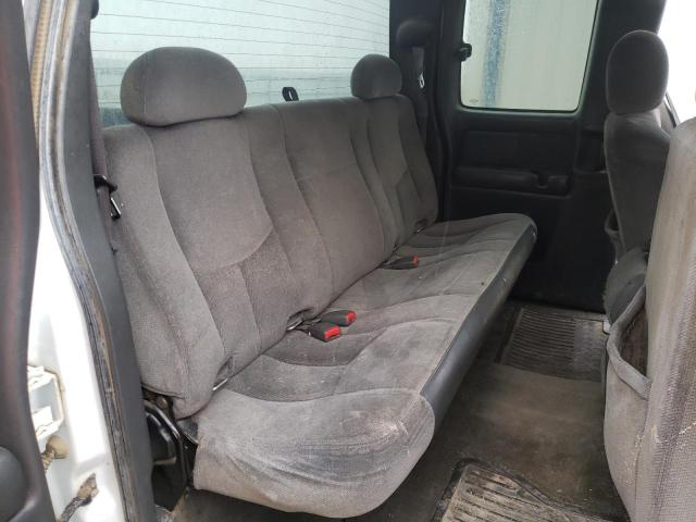 Photo 10 from auction – 2005 GMC SIERA with VIN 1GTHK29U25E117006