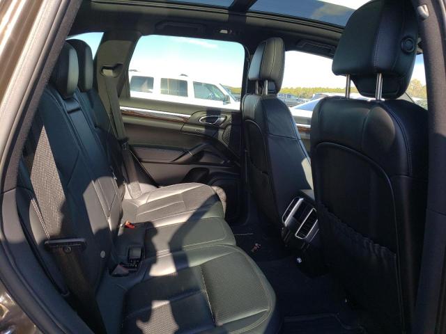 Photo 10 from auction – 2012 PORSCHE CAYENNE S with VIN WP1AB2A27CLA49014