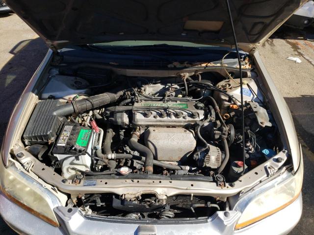Photo 11 from auction – 2000 HONDA ACCORD EX with VIN JHMCG6687YC028671