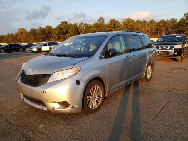 Photo 1 from auction – 2015 TOYOTA SIENNA XLE with VIN 5TDYK3DC9FS669697