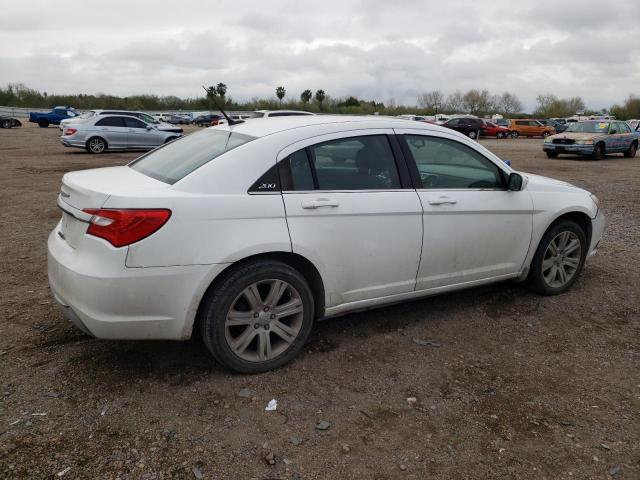 Photo 3 from auction – 2013 CHRYSLER 200 TOURIN with VIN 1C3CCBBB0DN764149