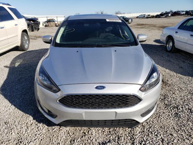 Zdjęcie 5 z aukcji – 2018 FORD FOCUS SEL z VIN 1FADP3H20JL319280