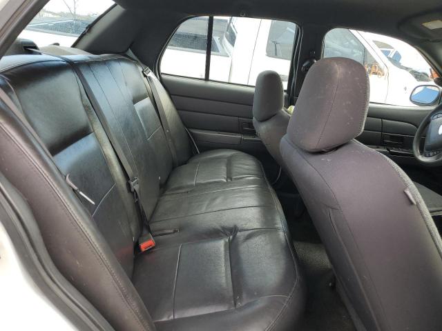 Photo 10 from auction – 2004 FORD CROWN VICT with VIN 2FAHP71W34X120253