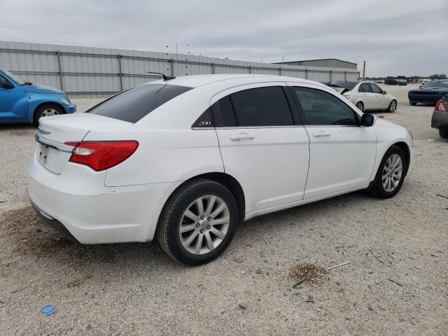 Photo 3 from auction – 2014 CHRYSLER 200 TOURIN with VIN 1C3CCBBB2EN183172