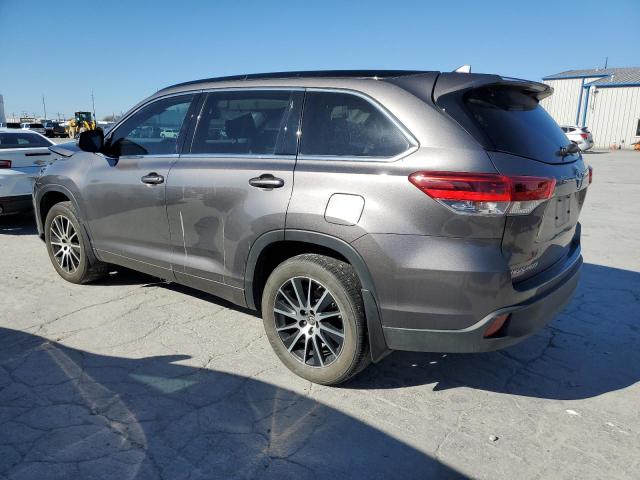 Photo 2 from auction – 2017 TOYOTA HIGHLANDER with VIN 5TDJZRFH1HS403554