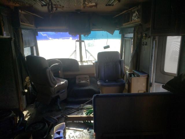 Photo 5 from auction – 1998 WINNEBAGO CLASS A with VIN 3FCNF53S6XJA02990