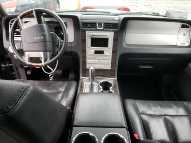 Photo 8 from auction – 2008 LINCOLN NAVIGATOR with VIN 5LMFL28508LJ13401