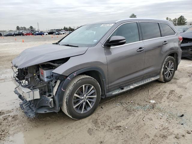 TOYOTA HIGHLANDER 2017 with VIN 5TDKZRFH7HS524755 - Photo from auction