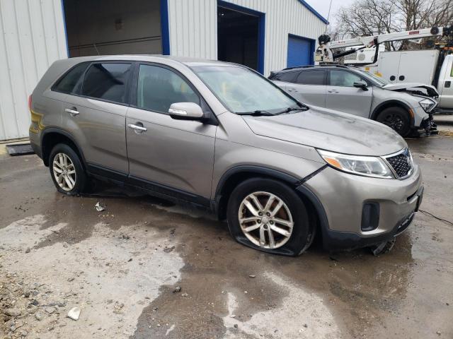 Photo 4 from auction – 2014 KIA SORENTO LX with VIN 5XYKT3A63EG487779