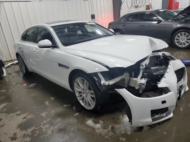 Photo 4 from auction – 2016 JAGUAR XF PRESTIG with VIN SAJBK4BV3GCY18397