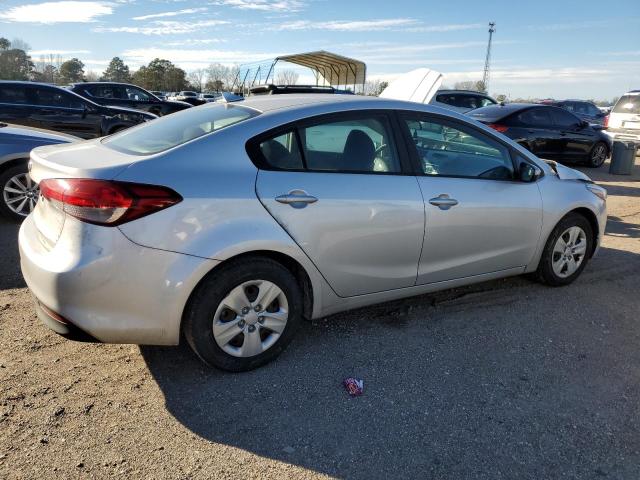 Zdjęcie 3 z aukcji – 2017 KIA FORTE LX z VIN 3KPFK4A73HE129604