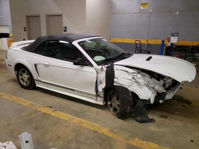 Photo 4 from auction – 2000 FORD MUSTANG with VIN 1FAFP4443YF176470