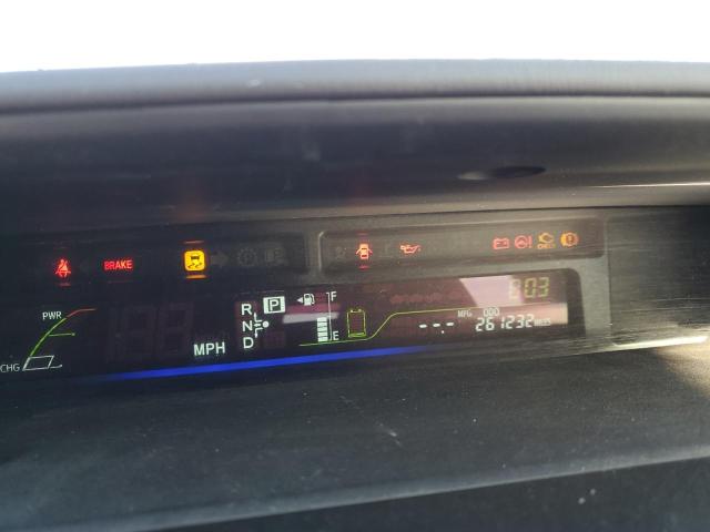 Photo 9 from auction – 2014 TOYOTA PRIUS V with VIN JTDZN3EU5E3331443