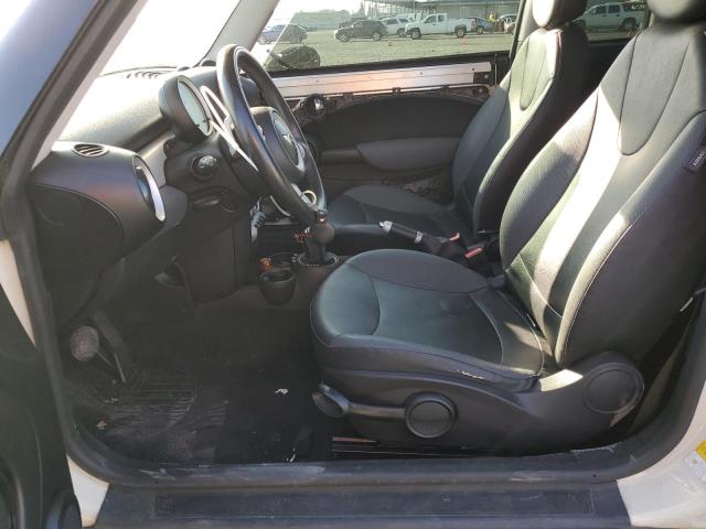 Photo 7 from auction – 2008 MINI COOPER CLU with VIN WMWML33588TN67176