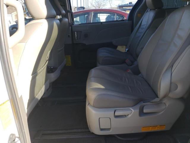 Photo 11 from auction – 2012 TOYOTA SIENNA XLE with VIN 5TDYK3DC0CS249581