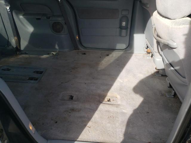Photo 11 from auction – 2001 TOYOTA SIENNA CE with VIN 4T3ZF19C81U396412