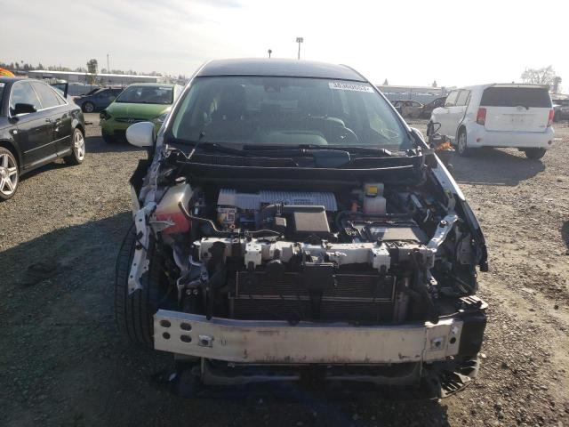 Photo 5 from auction – 2017 TOYOTA PRIUS V with VIN JTDZN3EU7HJ073426