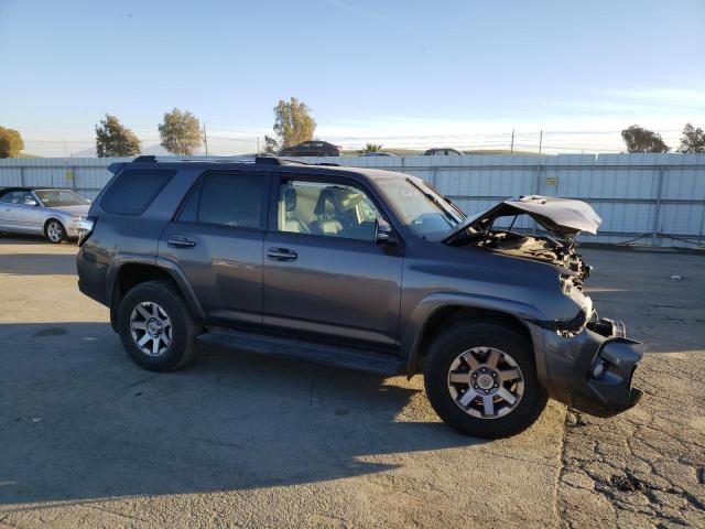 Photo 4 from auction – 2015 TOYOTA 4RUNNER SR with VIN JTEBU5JR2F5253593