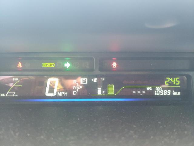 Photo 9 from auction – 2015 TOYOTA PRIUS V with VIN JTDZN3EU1FJ035252