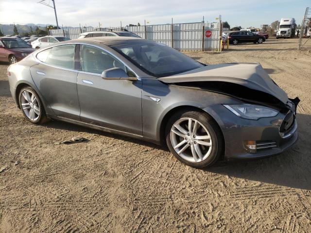 Photo 4 from auction – 2013 TESLA MODEL S with VIN 5YJSA1DN4DFP06140