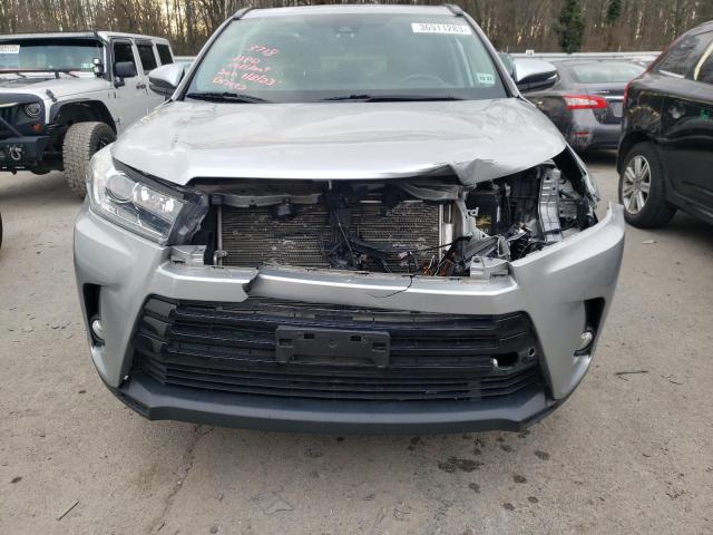 Photo 5 from auction – 2018 TOYOTA HIGHLANDER with VIN 5TDJZRFHXJS546377