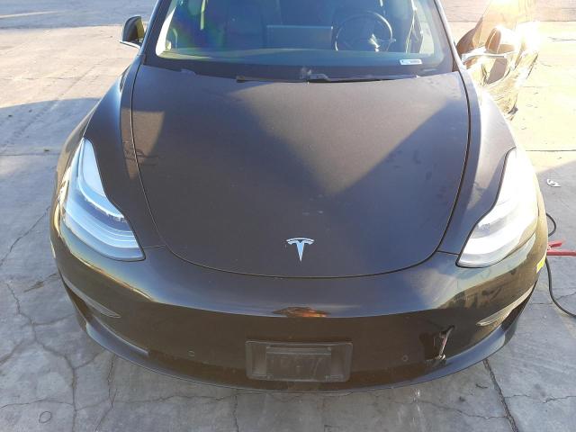 Photo 11 from auction – 2018 TESLA MODEL 3 with VIN 5YJ3E1EAXJF044581