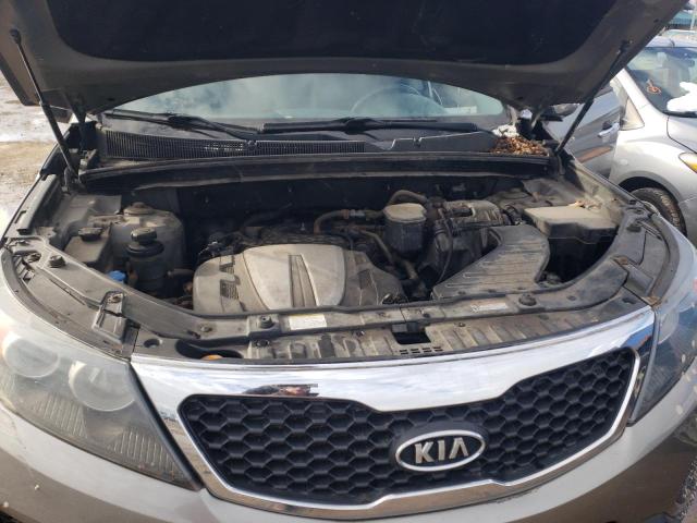 Photo 11 from auction – 2013 KIA SORENTO LX with VIN 5XYKTDA26DG309852