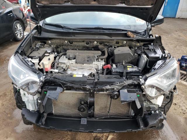 Photo 12 from auction – 2017 TOYOTA RAV4 LE with VIN JTMBFREVXHJ710786