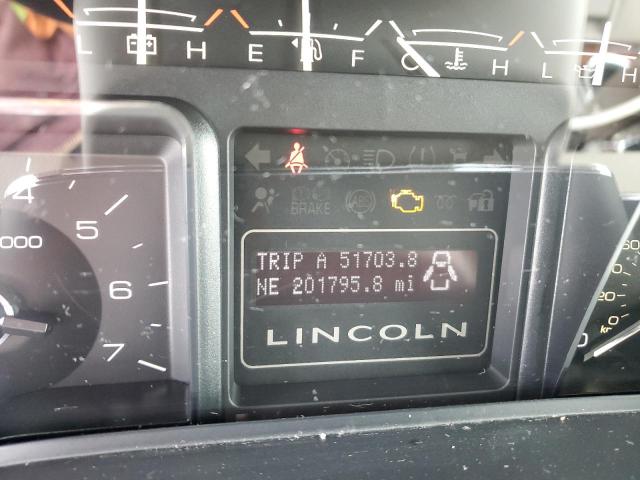 Photo 9 from auction – 2011 LINCOLN NAVIGATOR with VIN 5LMJJ2J56BEJ04983