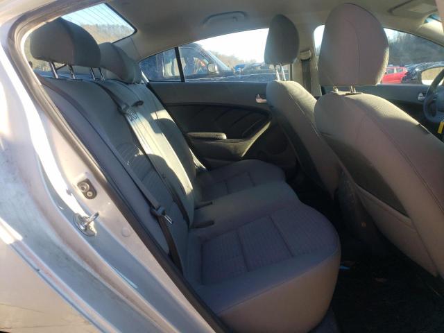 Photo 10 from auction – 2017 KIA FORTE LX with VIN 3KPFL4A72HE041690