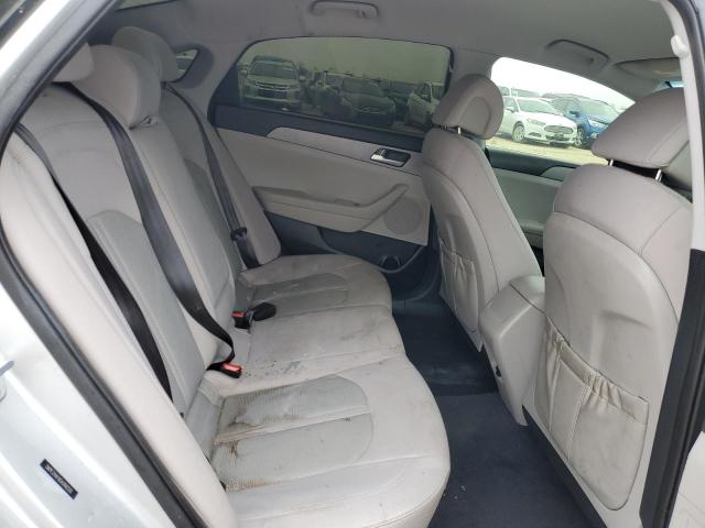 Photo 10 from auction – 2016 HYUNDAI SONATA SE with VIN 5NPE24AF8GH268320