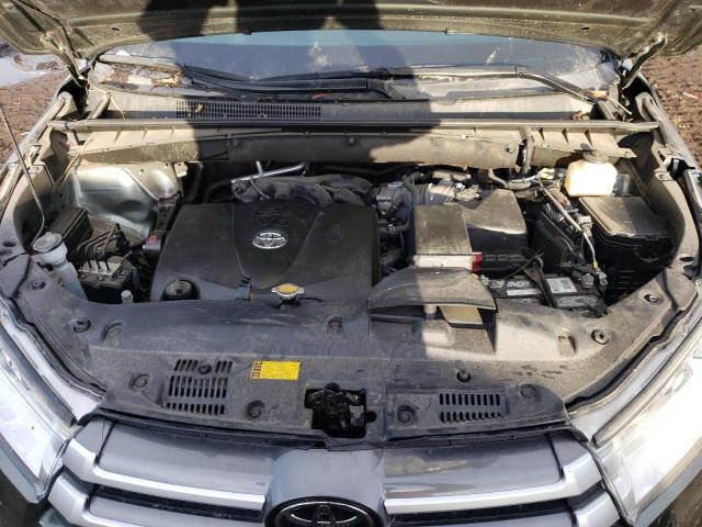 Photo 12 from auction – 2017 TOYOTA HIGHLANDER with VIN 5TDJZRFH9HS412180