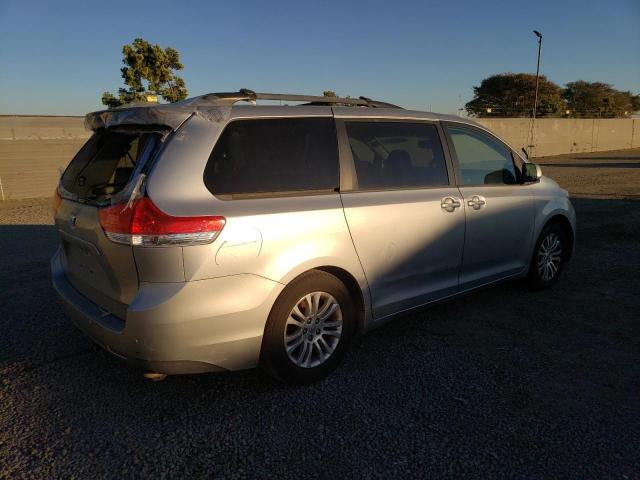 Photo 3 from auction – 2011 TOYOTA SIENNA XLE with VIN 5TDYK3DC2BS064186