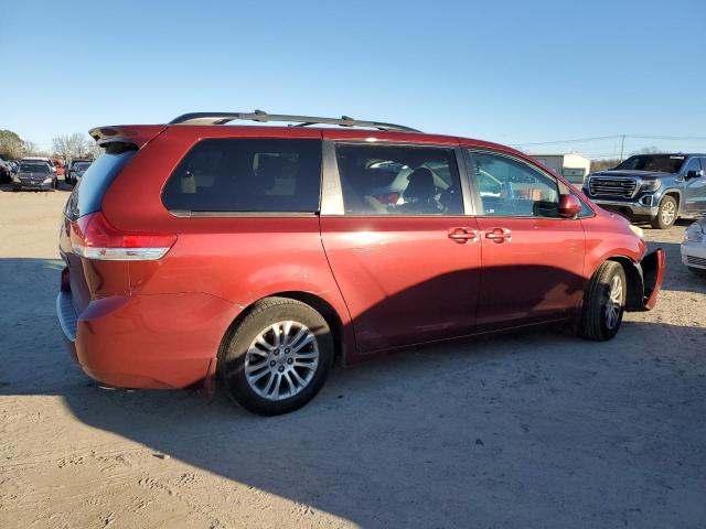 Photo 3 from auction – 2011 TOYOTA SIENNA XLE with VIN 5TDYK3DC6BS152349
