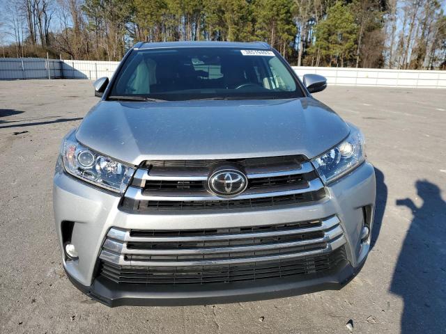 Photo 5 from auction – 2018 TOYOTA HIGHLANDER with VIN 5TDYZRFH3JS242113