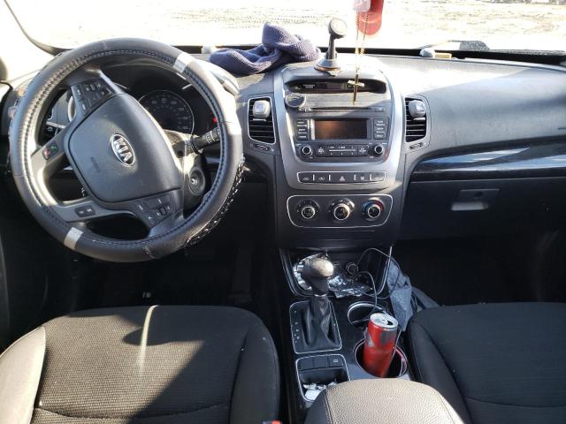 Photo 8 from auction – 2015 KIA SORENTO LX with VIN 5XYKT3A68FG601728