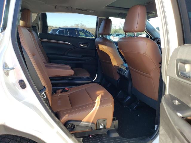 Photo 11 from auction – 2019 TOYOTA HIGHLANDER with VIN 5TDYZRFH1KS318509
