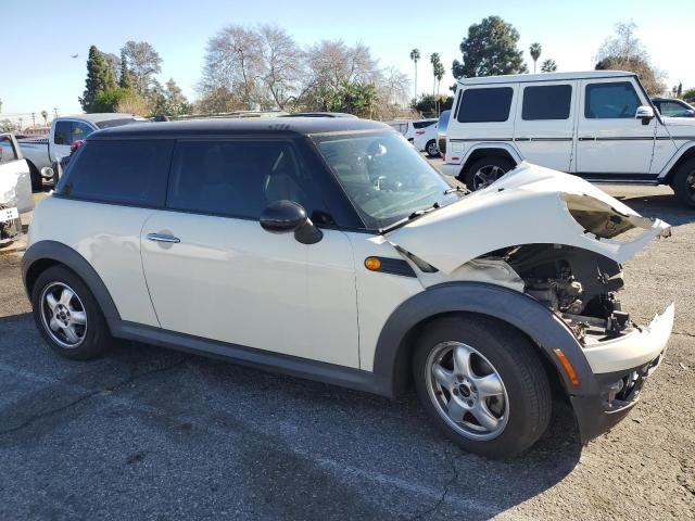 Photo 4 from auction – 2007 MINI COOPER with VIN WMWMF33587TL78646