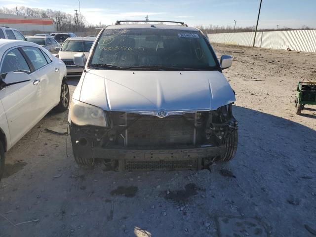 Photo 5 from auction – 2008 CHRYSLER TOWN & COU with VIN 2A8HR54P48R700546